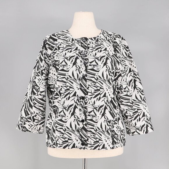 NWT CHICO'S Tropical Abstract Leaf Textured Jacket Black White Size 2 (L/12) - Picture 1 of 9